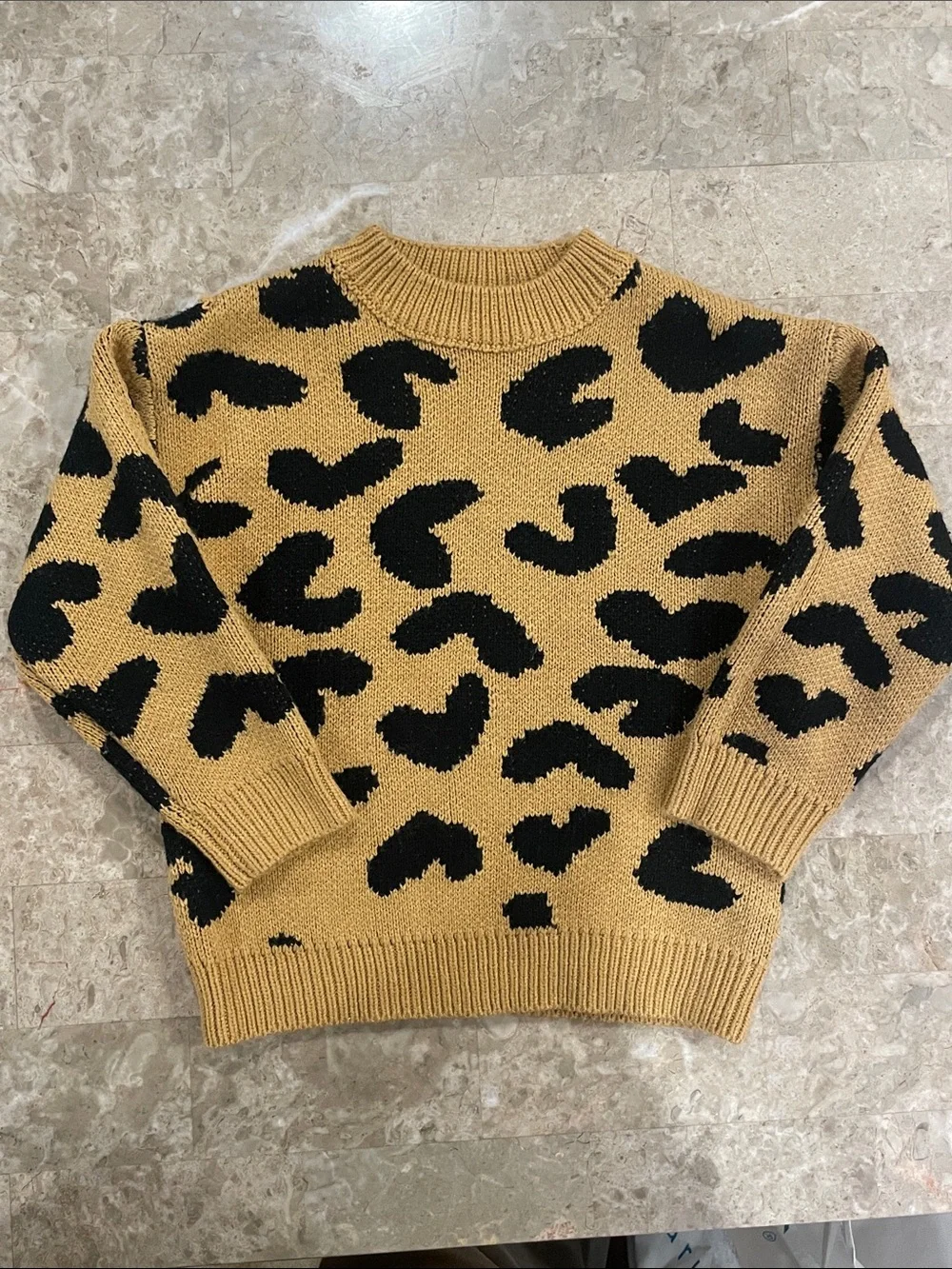 Cozy Fall girls size 5 Camel Black Leopard Knit Sweater